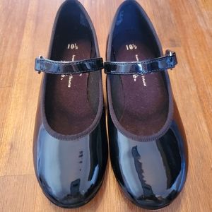 ABT BlackTap Shoe's Size 10 1/5. NWOT